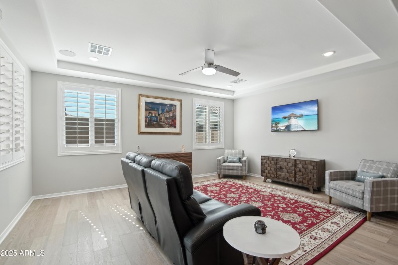 5-print-N Pioneer Dr-2604-005