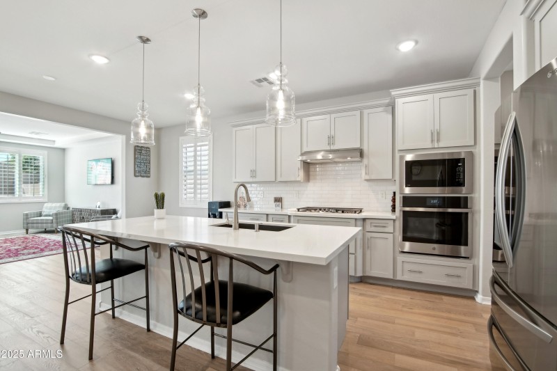 13-print-N Pioneer Dr-2604-013