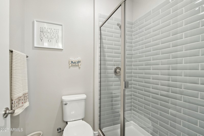 29-print-N Pioneer Dr-2604-029