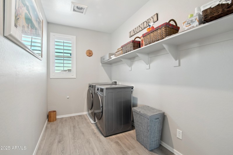 30-print-N Pioneer Dr-2604-030