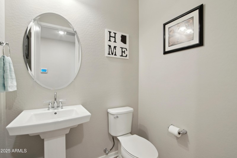 33-print-N Pioneer Dr-2604-033