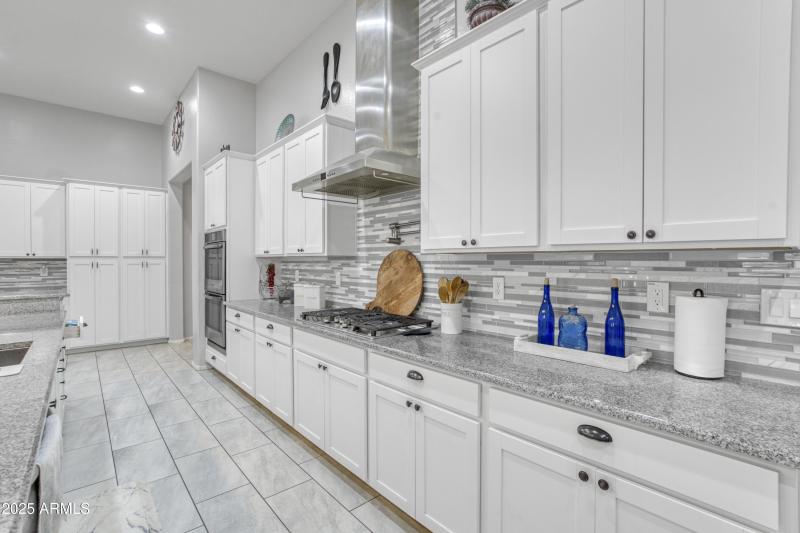 Gas Cooktop with Pot Filler!