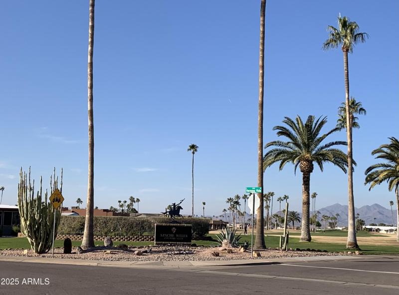 Apache Wells golf course