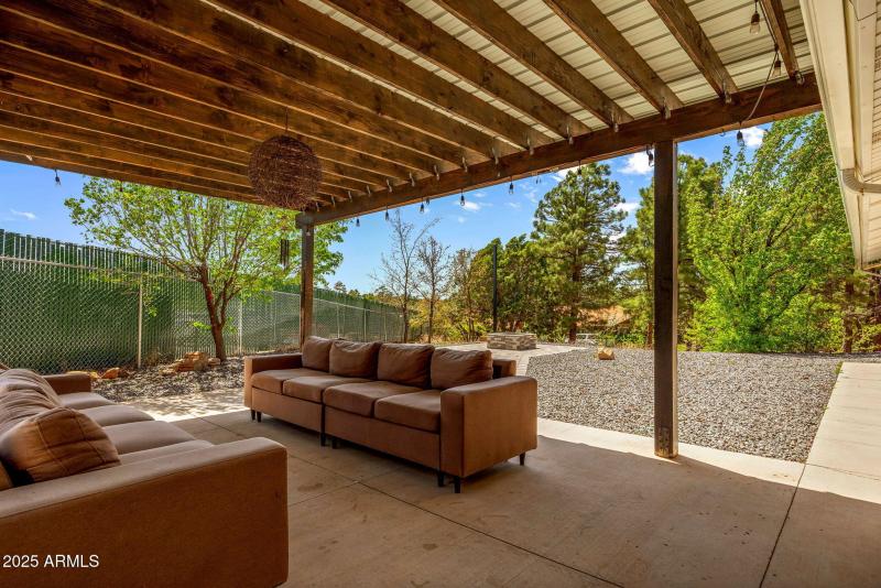 541WDueceOfClubs-ShowLowAZ-28