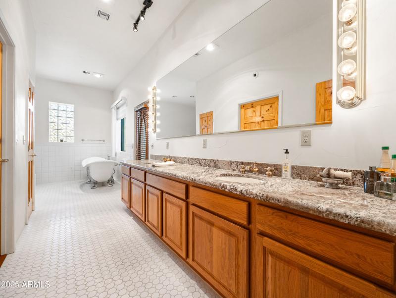 22891 S Lakewood Dr-51