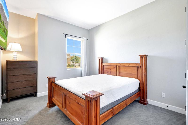 11807 W Parkway Lane