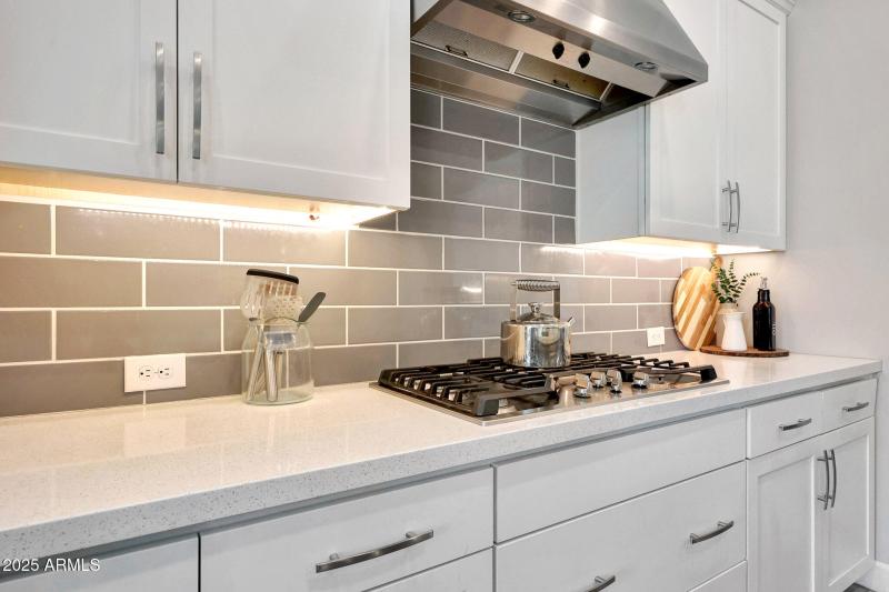 11807 W Parkway Lane