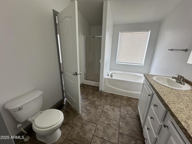 IMG_4991 Master Bath view 3