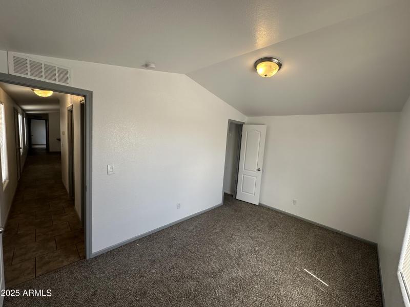 IMG_5003 BD Room 3-2nd view