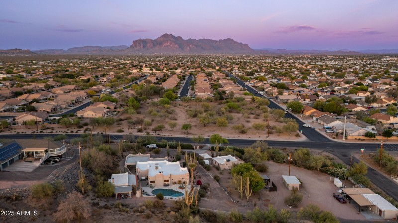 612 N Signal Butte Rd Aerial Photos-8