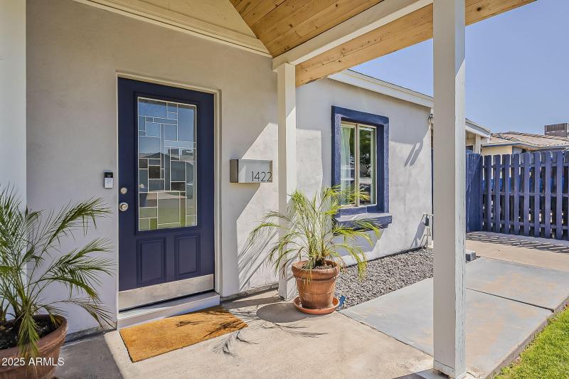 25-web-or-mls-Windsor-6