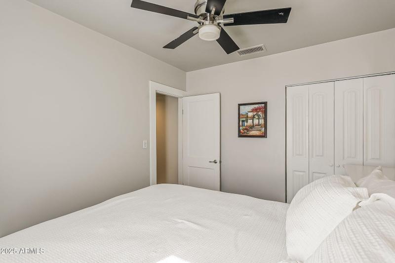 62-web-or-mls-Windsor-43