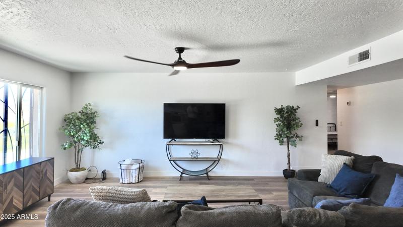 dji_mimo_20250428_084904_20250428084905_