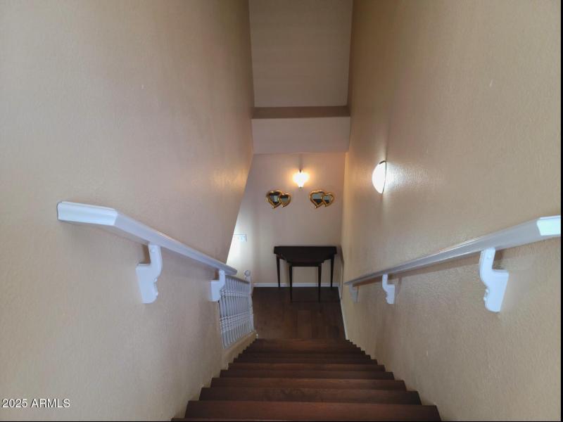 32 Hope Stairs to basement