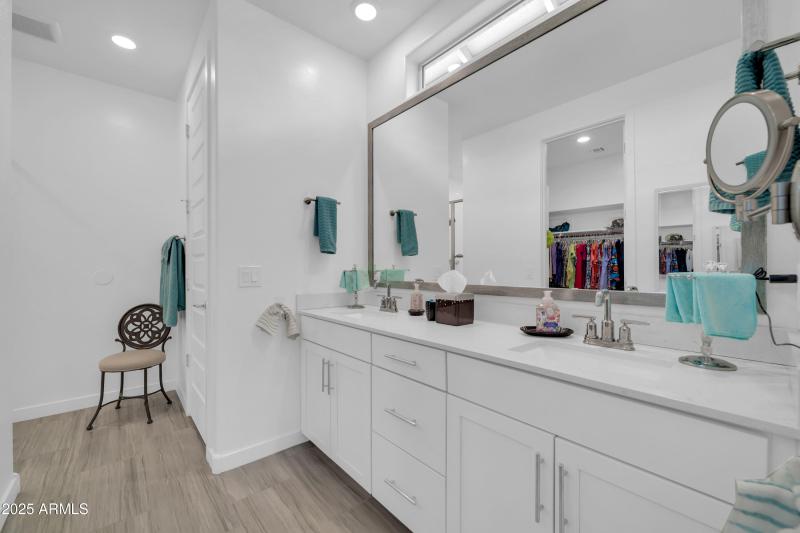 16593 W Alameda Rd-20