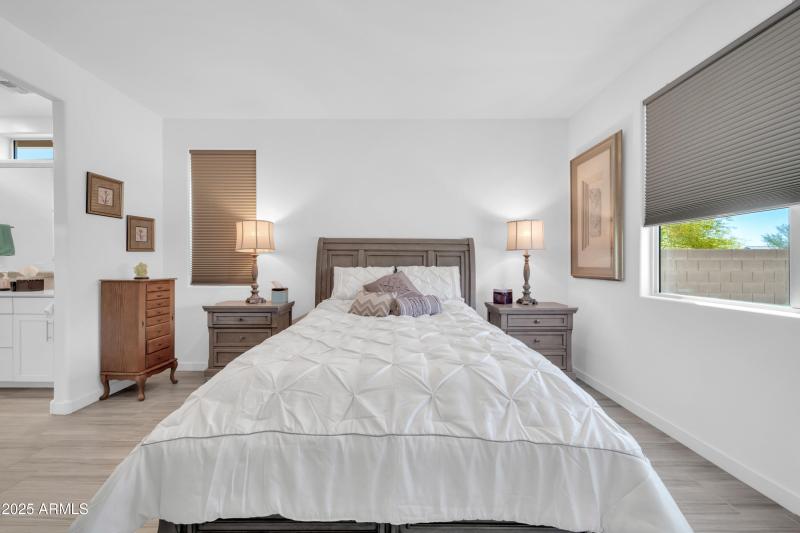 16593 W Alameda Rd-22