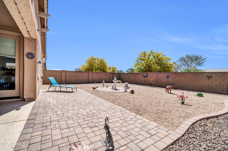 16593 W Alameda Rd-32