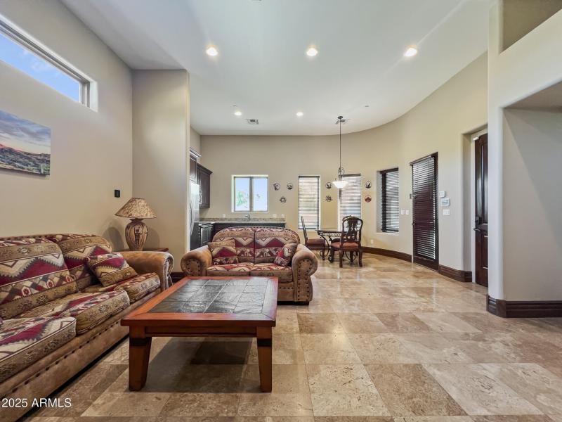 86) 56673-68110213d6c3c