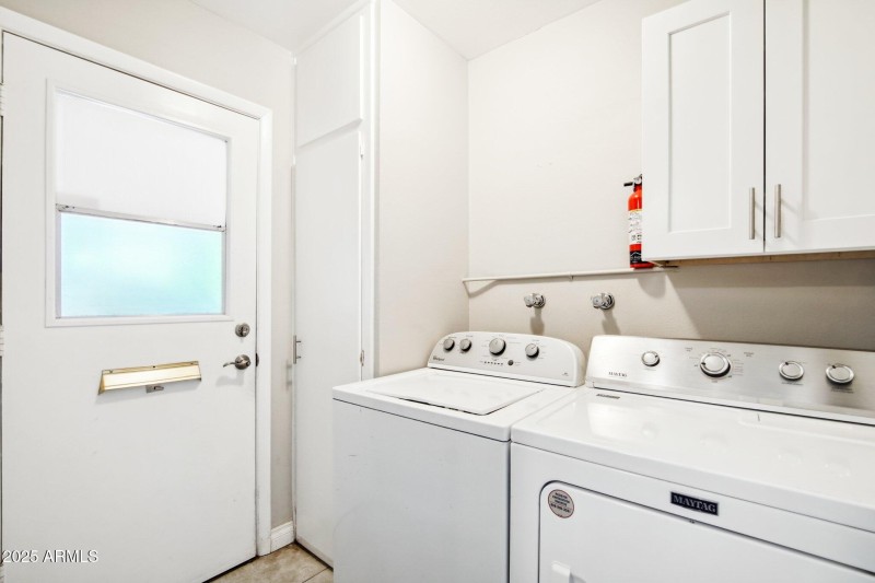 17-web-or-mls-W Santa Fe Dr-2904-017