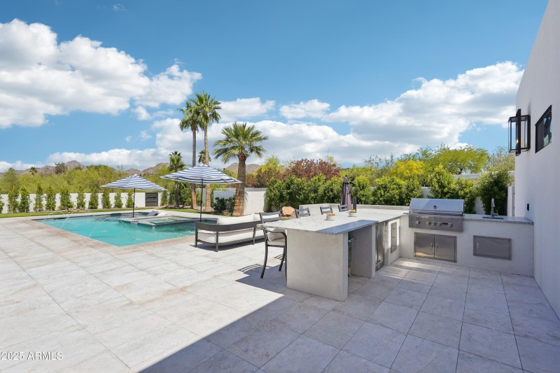 73-print-E Solano Dr-2904-071