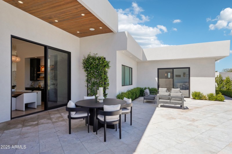 74-print-E Solano Dr-2904-072