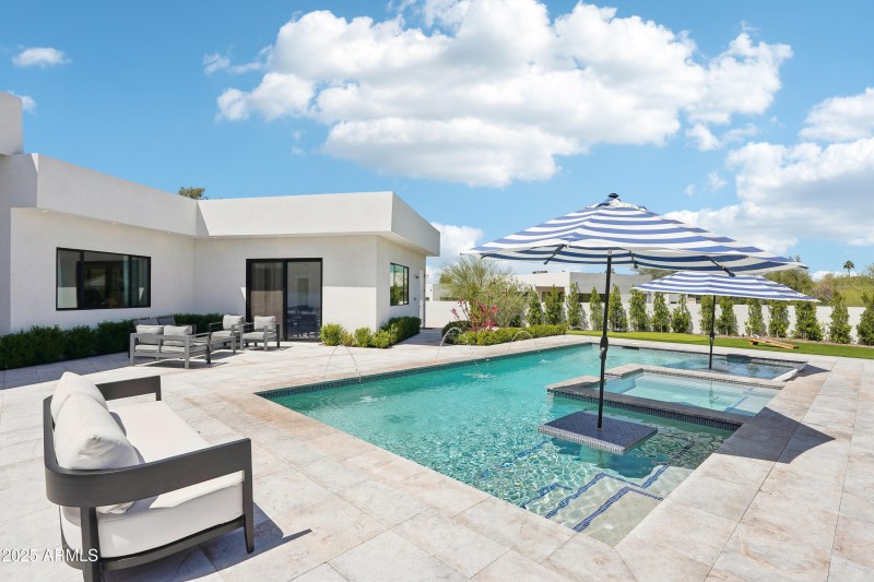 75-print-E Solano Dr-2904-073