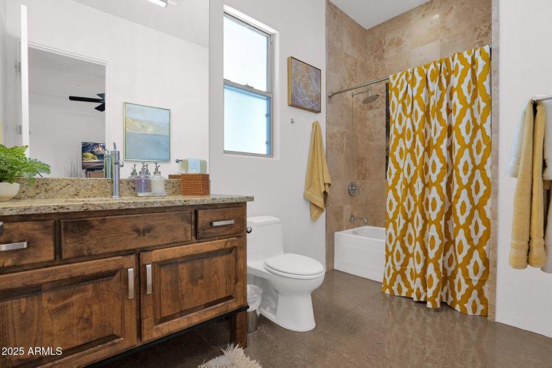 Spacious Ensuite Bath III