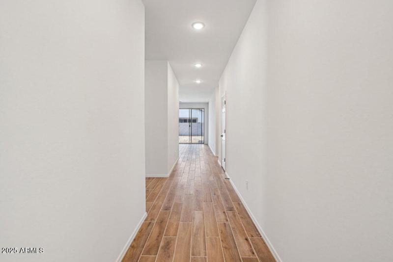 4-web-or-mls-W Old Timer Rd-05042025-004