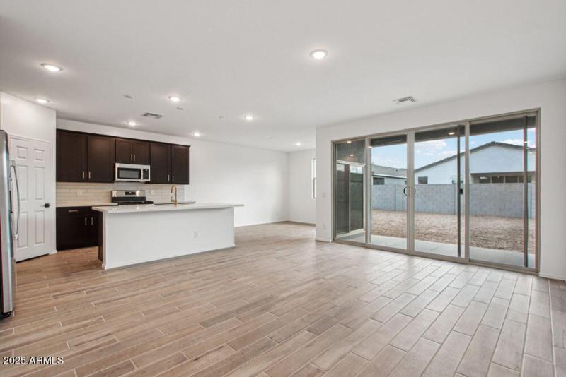 6-web-or-mls-W Old Timer Rd-05042025-006