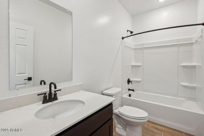 15-web-or-mls-W Old Timer Rd-05042025-01