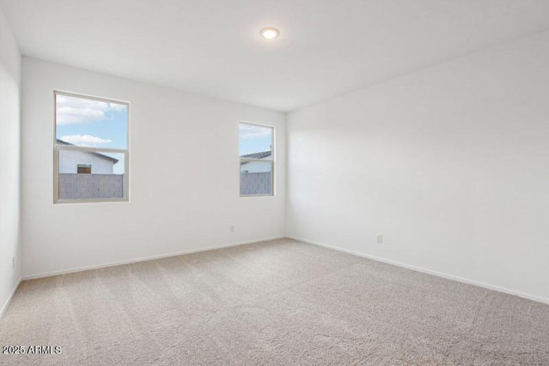 23-web-or-mls-W Old Timer Rd-05042025-02