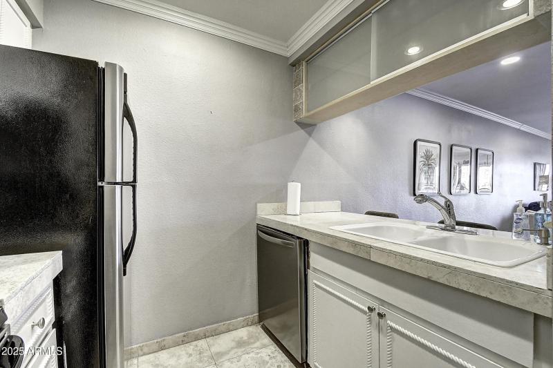 7625 E Camelback Rd Unit B 203 (4)