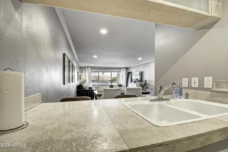 7625 E Camelback Rd Unit B 203 (6)