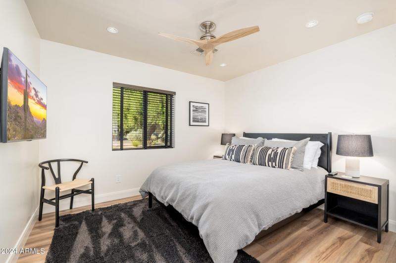 6025 E Charter Oak Rd - 39