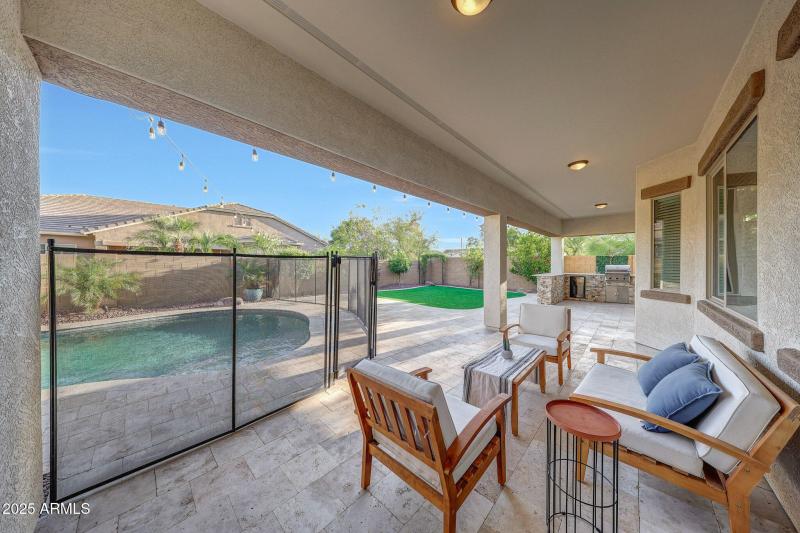 Travertine paved extended patio