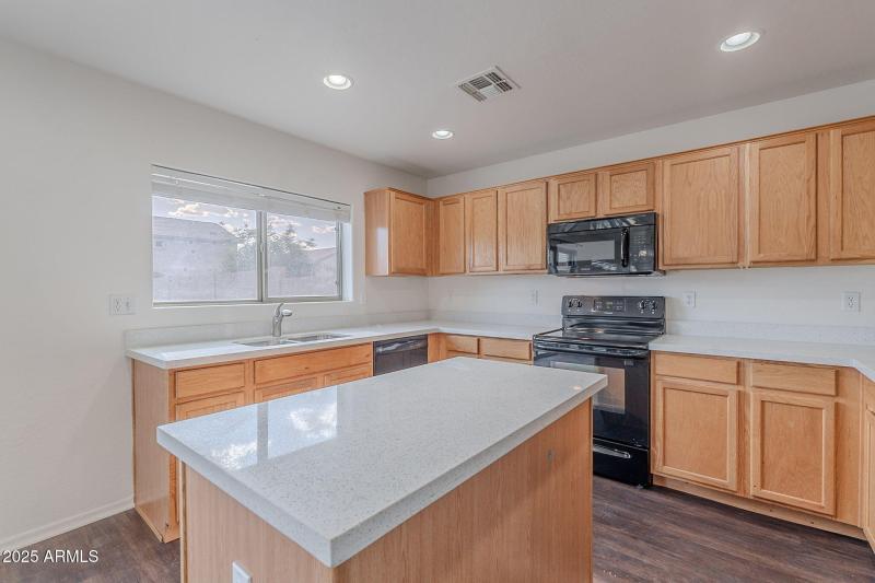 8-web-or-mls-Bramwell-8