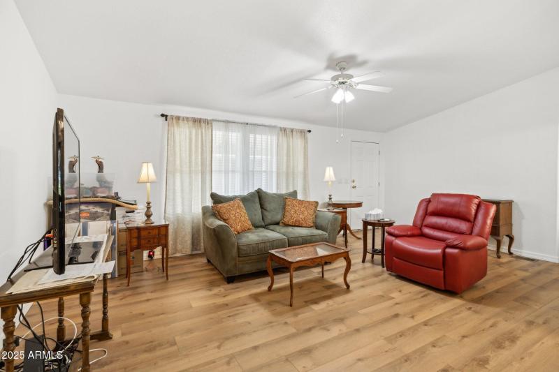 7-web-or-mls-3901-e-pinnacle-peak-rd-105