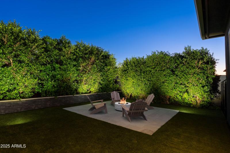 Privacy Hedge w/ paver and turf