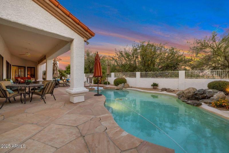 Entertainers backyard