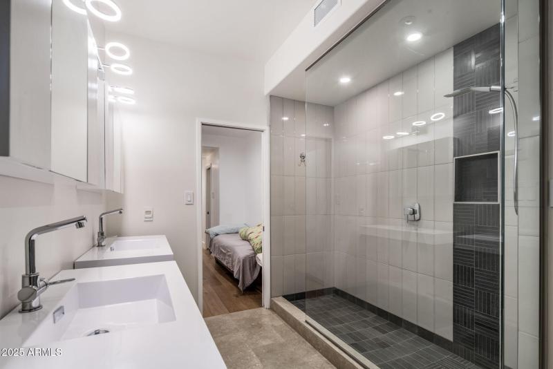 10-web-or-mls-DSC07237