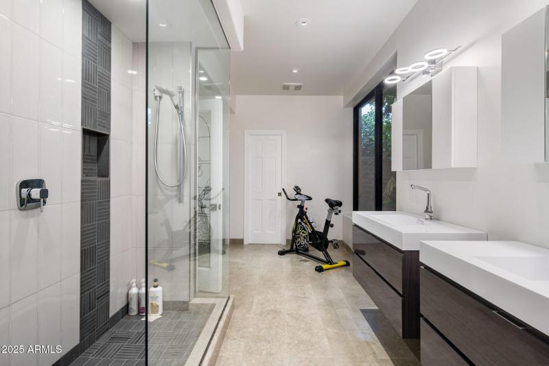 11-web-or-mls-DSC07246