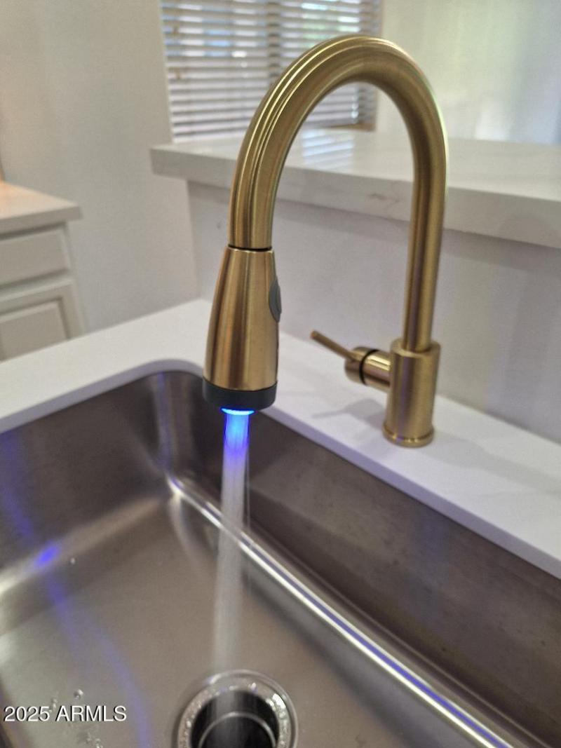 kitchen faucet new