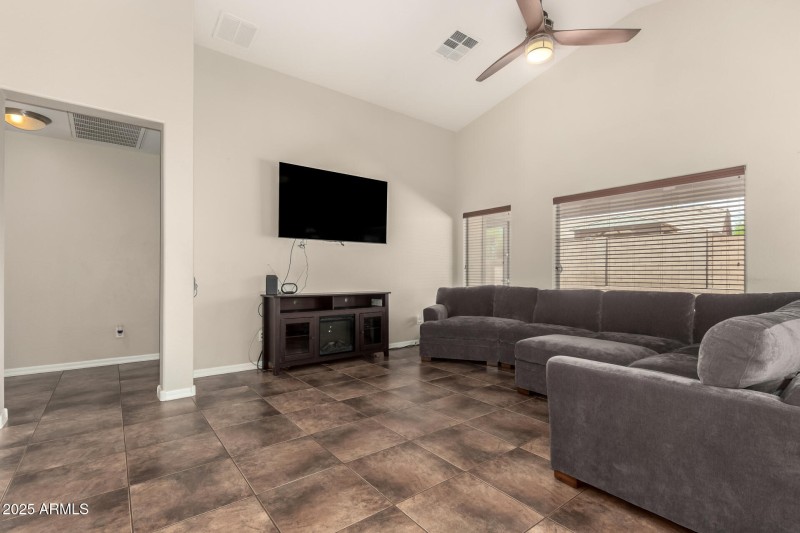 10 - Maldonado 25212