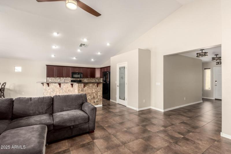 12 - Maldonado 25212