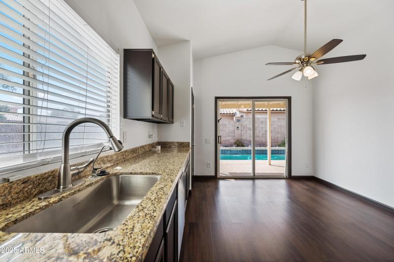 Breakfast Area to backyard