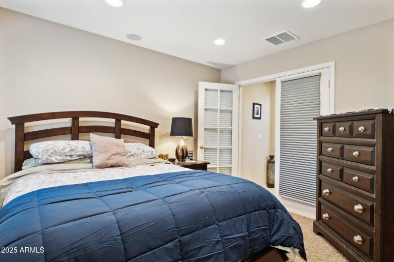 23-web-or-mls-21019-n-sansom-dr