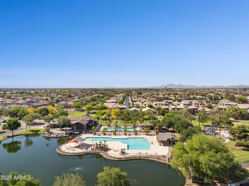 43-web-or-mls-21019-n-sansom-dr