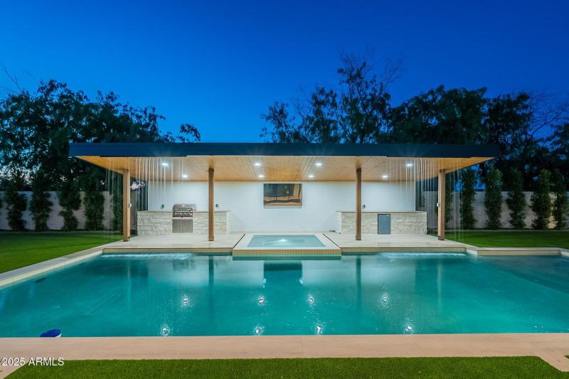 147-web-or-mls-Augusta-twilight-25