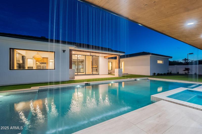 153-web-or-mls-Augusta-twilight-31