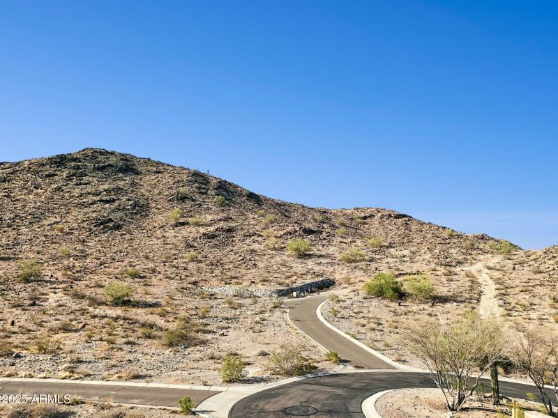 8-web-or-mls-3367-n-highlands-dr-39